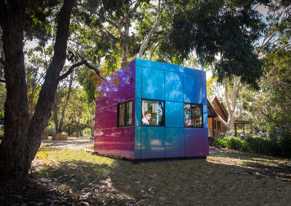 Self-Supporting Living Pods Image 2