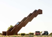 Gravity-Defying Staircases Image 5