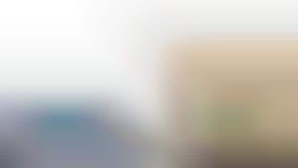 Paper-Thin Smartphone Lenses