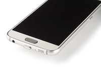 Magnetic Wireless Phone Chargers Image 6