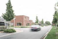 Modern Red Brick Homes Image 7