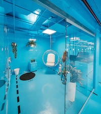 Futuristic Car Wash Displays Image 2