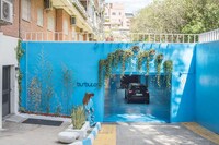 Futuristic Car Wash Displays Image 4