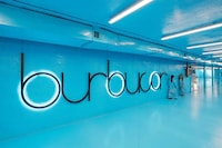 Futuristic Car Wash Displays Image 7