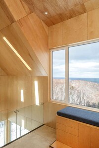 Towering Coastline Cabins Image 5