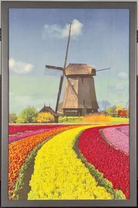 Multicolor Paper Display Billboards Image 2