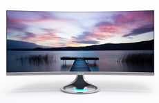 Distortion-Free Curved Screens