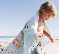 Round Beach Towels Image 7
