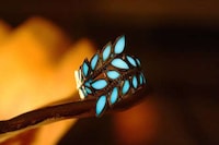 Fairy-Like Illuminated Jewelry Image 4