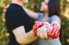 Murder-Themed Marriage Photos