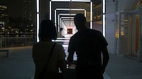 Hypnotic Light Exhibits Image 2