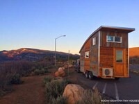 Curvaceous Tiny Homes Image 3