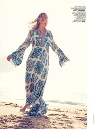 Print-Heavy Summer Fashion Image 2
