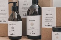 Unisex Cosmetic Packaging Image 3