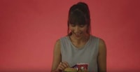 Phone-Charging Meal Boxes Image 5