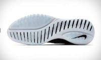 Modern Golf Sneakers Image 2