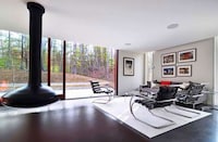Stacked Rectilinear Residences Image 4