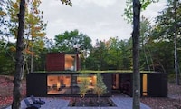 Stacked Rectilinear Residences Image 7