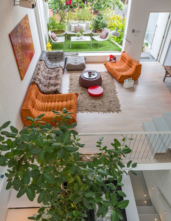 Garden-Covered Homes Image 2