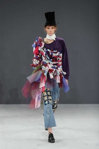 Recycled Fabric Fashion Lines Image 8