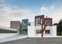 Cubic Modern Home Protrusions Image 2