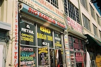 Retro Korean Streetwear Image 6