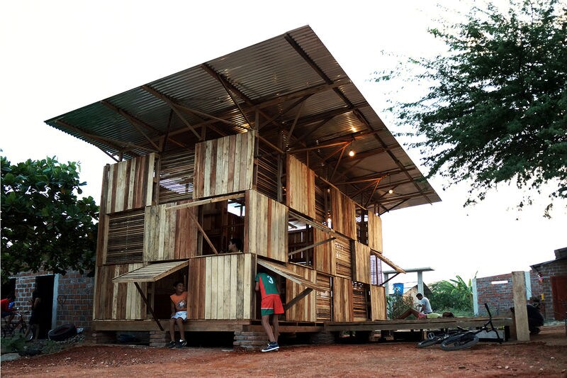 Easy-Build Wooden Homes