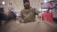 Frantic Holiday Shopping Ads Image 4