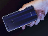 Sleek High-End Smartphones Image 2