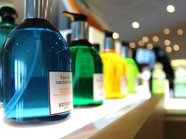 20 Fragrance-Themed Retail Innovations