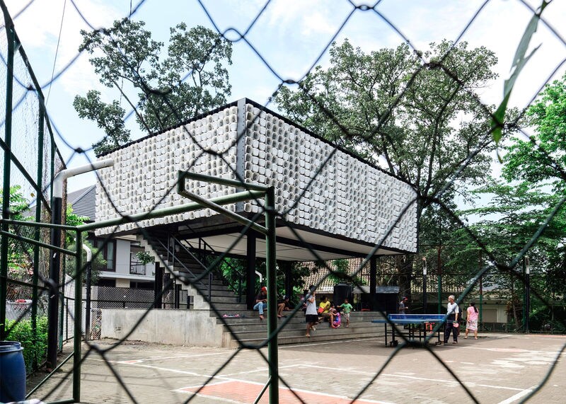 Affordable Upcycled Libraries
