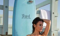 Outdoor Surfboard Showers Image 4