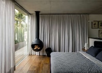 Tree-Textured Home Exteriors Image 7