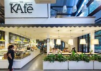 Plant-Covered Cafes Image 7