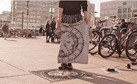 Metropolitan Manhole Cover Fashion Image 3