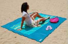 Sand-Repelling Beach Blankets