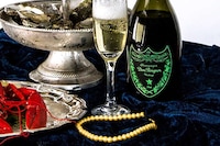 Luxury Oyster Dining Experiences Image 2