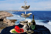 Luxury Oyster Dining Experiences Image 3