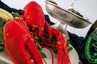 Luxury Oyster Dining Experiences Image 4