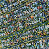 Symmetrical Urban Photography Image 7