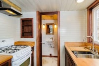 Indulgent Tiny Homes Image 8