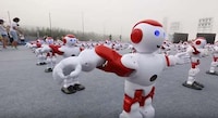 Record-Breaking Robotic Dances Image 8