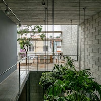 Rugged Concrete Homes Image 6