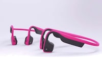 Charitable Athlete-Inspired Headphones Image 4