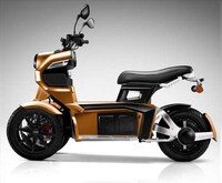 Three-Wheeled Eco Scooters Image 4