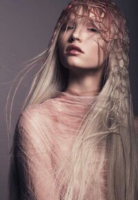 Sculptural Hair Portraits Image 7