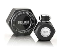 Masculine Perfume Branding Image 2