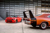 Modernized 70s Muscle Cars Image 8