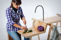 Skeletal Kitchen Islands Image 4