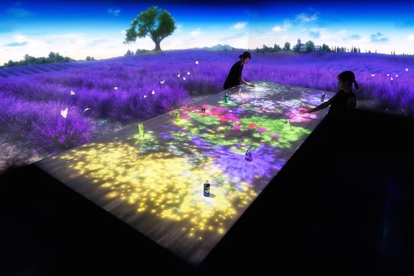 Multi-Sensory Beauty Installations Image 2